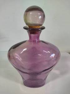 lot 202 image: Amethyst Heart Shaped Blown Glass Decanter