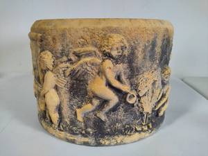 lot 222 image: Terracota Large Outdoor Planter