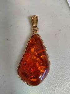 lot 75 image: Baltic Amber Pendant