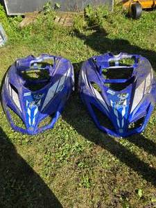 lot 15 image: 90s Yamaha Viper Hoods (2)