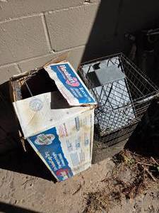 lot 22 image: 2 Have a Heart Live Traps