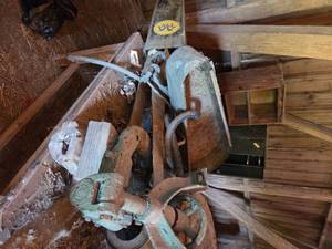 lot 43 image: Large 16 Belt Driven Swing Saw