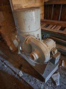 lot 51 image: Master Dust Collector (3 Phase)
