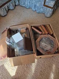 lot 76 image: Stained Blank Plaques & Picture Frames (UNUSED)