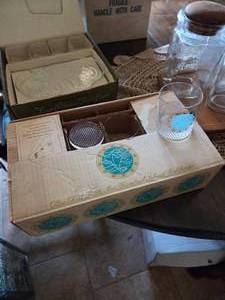 lot 100 image: Vintage Starkist Drinking Glasses In Original Box