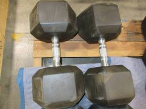 lot 487 image: URETHANE DUMBBELLS