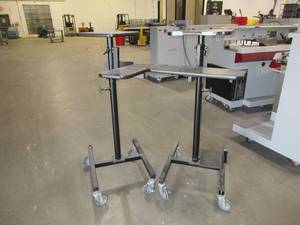 lot 491 image: MOBILE COMPUTER WORKSTATIONS
