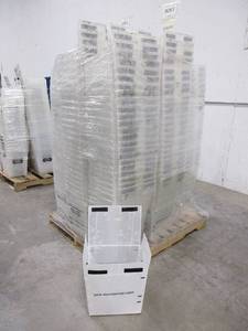 lot 512 image: PALLET OF PLASTIC TOTES