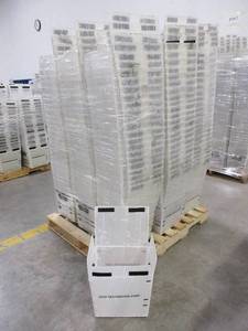 lot 517 image: PALLET OF  PLASTIC TOTES