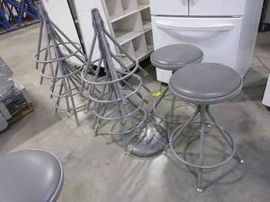 lot 544 image: ADJUSTABLE HEIGHT METAL STOOLS, STOOL BASES, REPLACEMENT SEAT