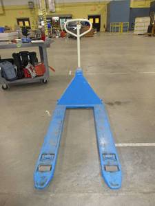 lot 294 image: BISHAMON PALLET JACK