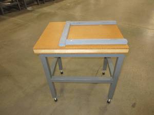 lot 590 image: COMPACT WORK TABLES