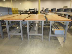 lot 594 image: U-LINE ADJUSTABLE HEIGHT PACKING TABLES