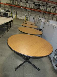lot 602 image: STEELCASE, ROUND, MULTI-USE TABLES