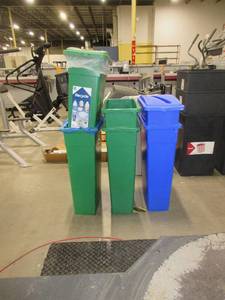 lot 438 image: CONTINENTAL  23 GALLON RECYCLE CONTAINERS