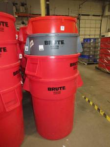 lot 445 image: LARGE  TRASH CONTAINERS