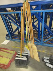 lot 451 image: BROOM COLLECTION
