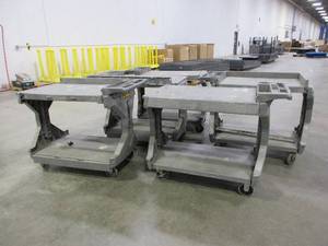 lot 321 image: AKRO-MILS, GRAY PLASTIC, ROLLING UTILITY CARTS
