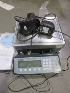 lot 364 image: SETRA COUNTING SCALE WITH SCANNER, DISPLAY AND POWER-LIKE NEW