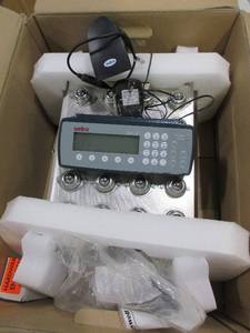 lot 379 image: SETRA, COUNTING SCALE BASE WITH ROLLER TOP ACCESSORY, DISPLAY, SCANNER AND  POWER CORD