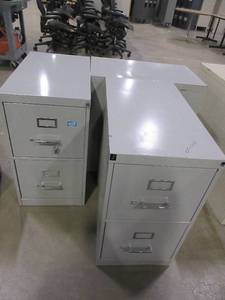 lot 642 image: GRAY METAL FILE CABINETS