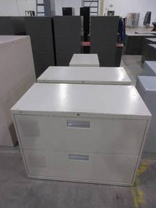lot 643 image: ASSORTED HON FILE CABINETS
