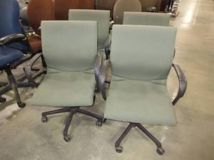 lot 648 image: STEELCASE CONFERENCE ROOM CHAIRS