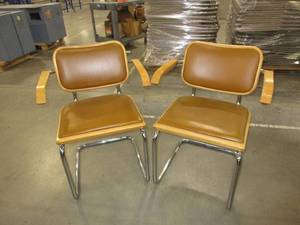 lot 657 image: STENDIG RETRO RECEPTION CHAIRS