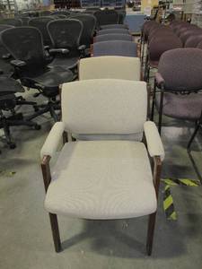 lot 659 image: UPHOLSTERED RECEPTION CHAIRS