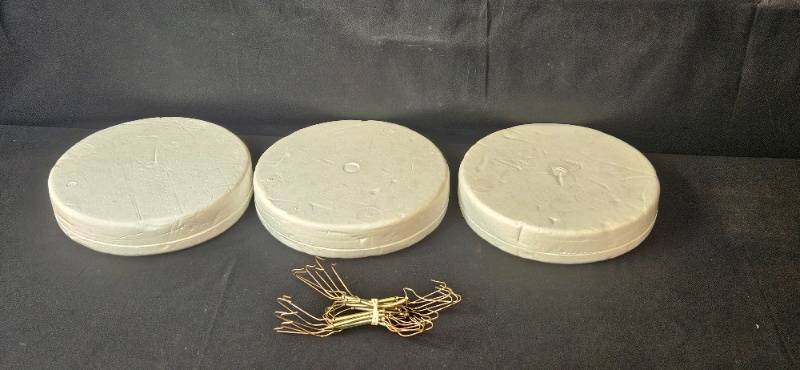 lot 171 image: Set of Danbury Mint Farming the Heartland Collector Plates with Boxes