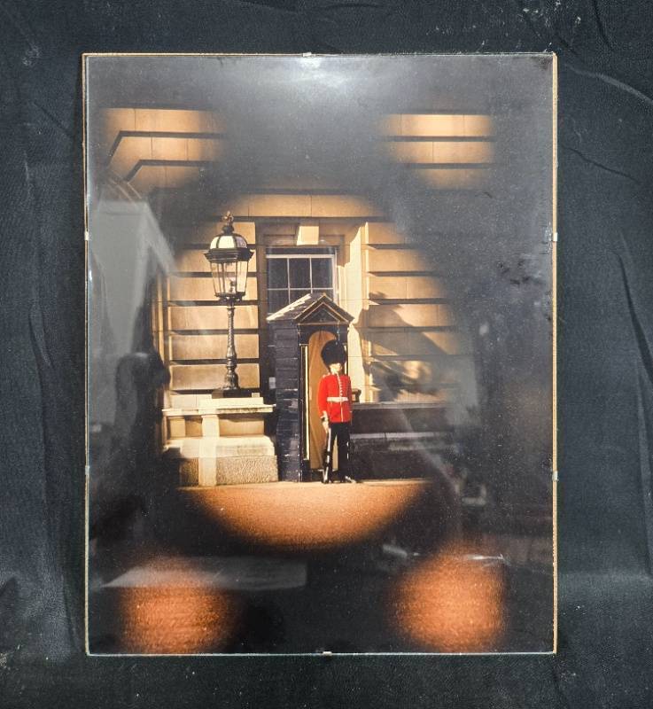 lot 60 image: Framed Print of Buckingham Palace Guard 14x11 Inches
