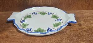 lot 48 image: Vintage Giovanni Vietri Hand Painted Ceramic Serving Plate with Handles