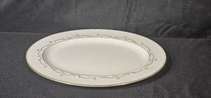 lot 91 image: Noritake Sherwin Fine China 15 Inch Oval Serving Platter