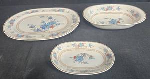 lot 163 image: Noritake Versatone Bleufleur Serving Dishes Set of 3
