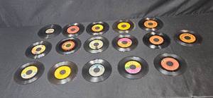 lot 173 image: Collection of Vintage 45 RPM Records from Various Artists -  Inc Busy-Bee Phonograph Record From Early 1900s