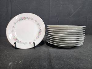 lot 188 image: Set of 12 Noritake Cynthia 6666 Japan Bread Plates with Floral Border - display not inc