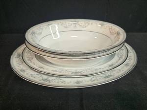 lot 199 image: Noritake China 6107 Colburn Pattern Serving Plates and Bowls Set