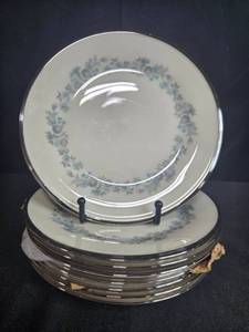 lot 234 image: Set of 8 Lenox Repertoire Salad Plates with Silver Trim - display not inc