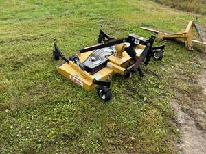 lot 44 image: 3-POINT LAWN MOWER