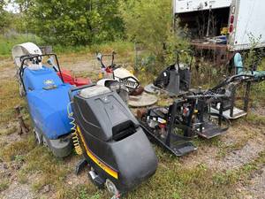 lot 34 image: MOTORIZED FLOOR CLEANERS