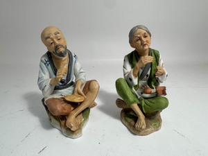 lot 6 image: HOMCO Vintage PorcelainCeramic Asian Older Man & Woman couple Figurines