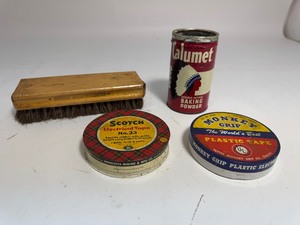 lot 27 image: Vintage Items
