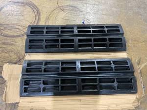 lot 69 image: Pyle PCRBDR21 CarTruck Curbside Driveway Ramp Threshold Bridge Track (2 Pack)