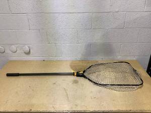 lot 423 image: Frabill Folding Conservation Fishing Net, 21 in x 24 in Hoop, 21 in Depth