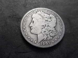 lot 32 image: 1901 Morgan Silver Dollar