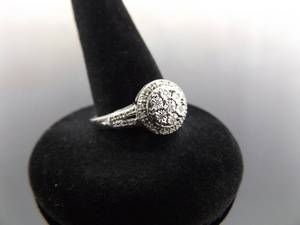lot 67 image: .925 Sterling Silver Diamond Accented Ring Size 7