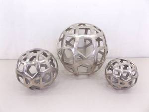 lot 95 image: 3 Large Aluminum Decorative Balls
