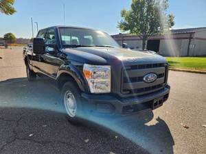 lot 428 image: 2014 Ford F-250 Super Duty 4 Door Crew Cab Pickup Truck