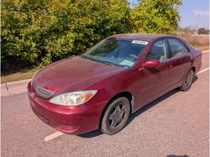 lot 7 image: 2004 Toyota Camry LE