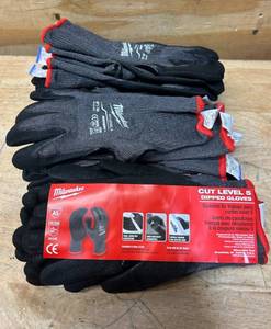 lot 31 image: Medium Gray Nitrile Level 5 Cut Resistant Dipped Work Gloves (12-Pack)